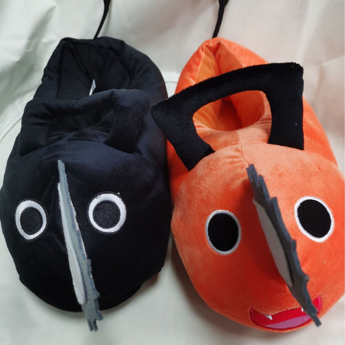 pochita plush slippers (2).jpg